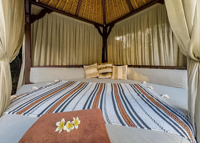 Blubambu 4*